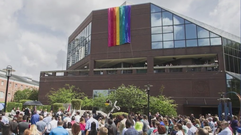 Orlando sends support to Colorado Springs in wake of LGBTQ club shooting